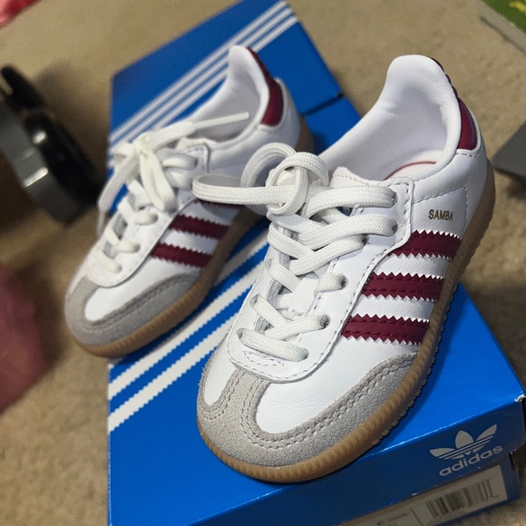 Infant sambas - Picture 1 of 2